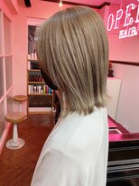 イルウィ(irwi)&nbsp;【トレンド】ブリーチカラー　ベージュカラー　ミディアムボブ