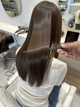 ジーナ 京都河原町(Zina) 美髪ストレート／インスタグラム【@sei_nishimura】