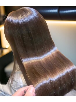 オーバーヘアー 枚方店(over hair)の写真/【枚方市駅から徒歩1分】ダメージレスな髪質改善でツヤ&潤いのある柔らかでナチュラルな仕上がりに♪