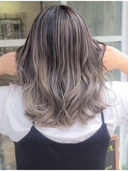ヘアアンドビューティ ガーデン ベルモール店(HAIR AND BEAUTY GARDEN)の写真/《落ち着きある滑らか質感のワンカラー》一人ひとりに合わせた薬剤選定が、大人な印象を演出してくれます◎