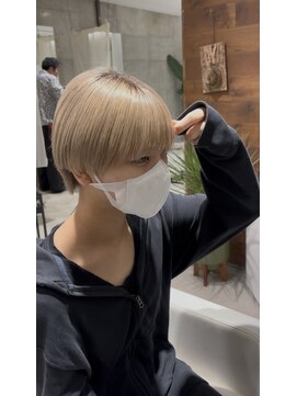 ミリ(milli Produce by ITAKURA) 毛流れセンターパート