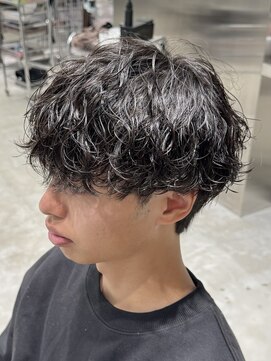 バイフィフス 天神大名(by fifth) シャドウパーマニュアンスパーマ波巻きスパイラルパーマ緩め30代