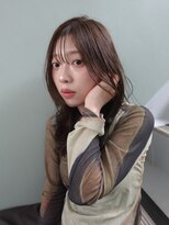 サードアベニュー(3rd Avenue.) レイヤーカット/オリーブベージュ/顔周りレイヤー/20代30代