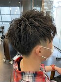 かき上げヘア七三ヘアツーブロックメンズ波巻きスパイラルパーマ