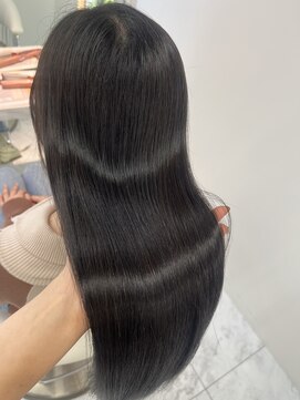 ロンドルピナス 小倉(Lond Lupinus) ブルーブラック/ワイドバング/美髪のススメ/外ハネボブ/北九州/