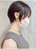 横浜西口レイヤーボブショコラベージュ丸みショートボブ前髪あり