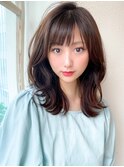 暗髪で出せるこなれ感！フェイスレイヤー×ナチュラルセミロング