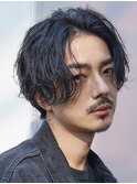 渋谷フェザーパーマ毛流れヘアセンターパート大人色気ヘア30代