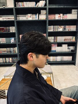 ヨムニノクチ(YOMUニノ口) 長さを残したセンターパート