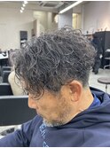 大人かっこいいメンズ波巻きパーマ