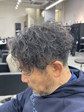 グロップ 町田(GLOP) 大人かっこいいメンズ波巻きパーマ