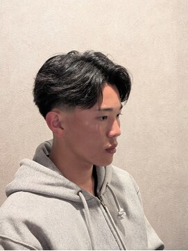 ワンワンオー バーバーショップ コンチネンタル(@110 BARBER SHOP continental) フェザーショート