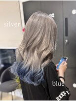 イロ バイ マグ(IRO by Mag)&nbsp;夏カラーで旬顔に！ハイトーンシルバー×エンドカラー