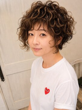 ヘアーリゾートガーデン 南林間店(Hair Resort Garden) ブリーチ未満のハイライト+強めパーマ