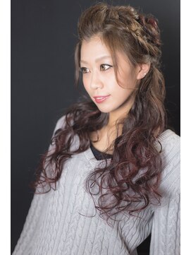 アスイン(asuin) お花ハーフアップスタイル