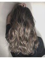 ルーチェ(luce)&nbsp;ホワイトグレージュ！バレイヤージュ！デザインカラー