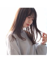 アトリエ フェム(atelier.fem)&nbsp;atelier.fem  柔らかさのあるヌーディーカラー×ストレートstyle