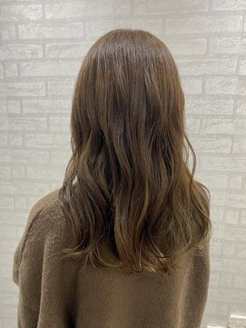 ジーナ 新宿(Zina) ミルキーベージュ【Zina　大越香苗】