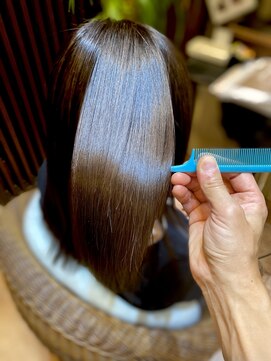 ヘアーリゾート トリップ(Hair Resort Trip) 大人の艶髪20.30.40代髪質改善トリートメントベージュカラー