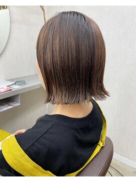 キジ(kiji) 【kiji】切りっぱなし外ハネボブ×ハイライトカラー#久屋大通