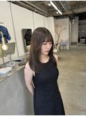 オリーブベージュ