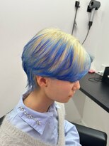 エゴ 池袋(EGO) ルーツカラー10代20代30代センターパートベリーショートブルー