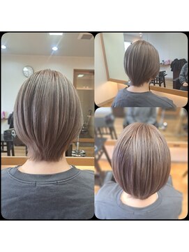 ヘアーデザイン リリー(HAIR DESIGN LiLy) 透明感ミルクティーカラーの大人ショート♪