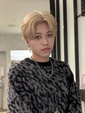 ラパンセヴェールメンズ 栄(LA PENSEE VERT MEN'S) ハイトーンセンターパート