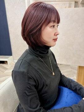 ワインレッドブラウン×小顔ボブ