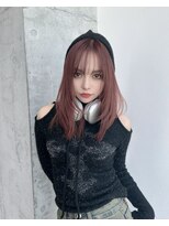 ディーエックス スリー(Dxxxx III)&nbsp;【KURO】小顔見せレイヤーミディ