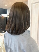 キャアリー(Caary)&nbsp;福山人気20代30代40代ほんのりオリーブベージュ艶髪美髪レイヤー