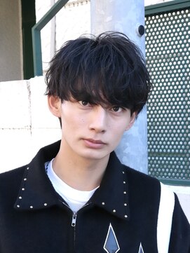 エース(ACES) 黒髪×マッシュ×緩めシャドウパーマ