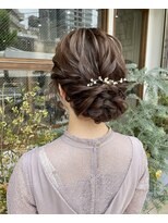 ハープット 府中けやき並木店(HearPut)&nbsp;結婚式/アップスタイル/シニヨン/ベージュ/グレージュ/ドレス