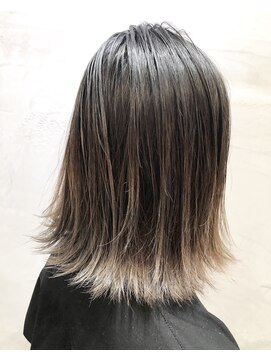 メリー(merry craftsman's factory) 外ハネグラデーションka