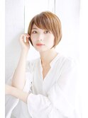 大人可愛いショートボブスタイル