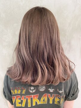 アイティーバイアルバム 八王子店(IT by ALBUM) ラベンダーグレージュ_外ハネボブセクションカラーュ_ba405291