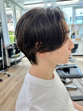 ウェイビーエフティフィフス 横浜西口(WAVEY ft.fifth) センターパートメンズマッシュパーマニュアンスパーマ刈り上げ