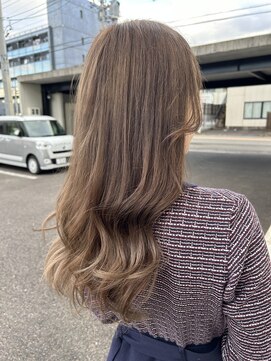 ヘアーアンドエステティック ヴェリス(hair&esthetic Velis) 【Velis】ブリーチ１回～柔らかミルクティーベージュ♪