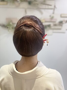 ヘアセットサロンエッジ(Edge) 訪問着でオールバックなお仕事ヘア