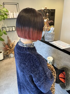 メデル(mederu) ピンクカラー裾カラーデザインカラー切りっぱなしボブ大人可愛い