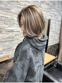 ハイライトベージュ[ネビージュ/黒髪/小顔/新宿]