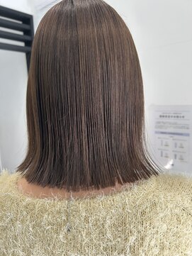 ジャガラ 千葉駅北口店(JAGARA) ほんのりオリーブベージュ【千葉駅・千葉・千葉駅北口】