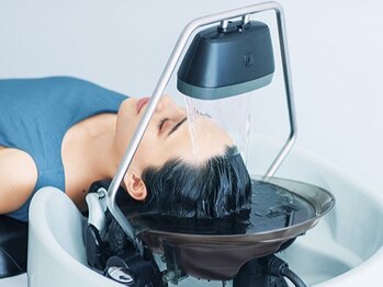 デイジーヘアー(Daisy hair)の写真/頭浸浴による至福のヘッドスパを体験!頭皮・髪の状態をリセットしトリートメントの浸透力,カラーのもちもUP