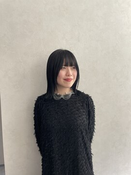 クム 横浜(qumu) 【qumu】ブルーブラック×レイヤーカット