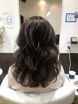 ヘアーサロンデフォーエバー(hairsalon de Forever) 【前上がりセミディカット●ミルクティーハイライト】
