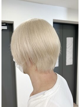 ルーブ トウキョウ(Loob. TOKYO) ハイトーンカラー（ブロンドカラー.ミルクティーカラー）