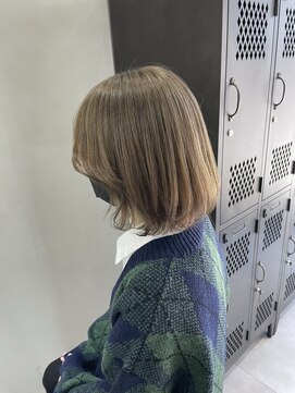 フェリア 松山(Feria) 【Feria松山】ケアブリーチ×透明感ベージュ‐相原愛梨‐