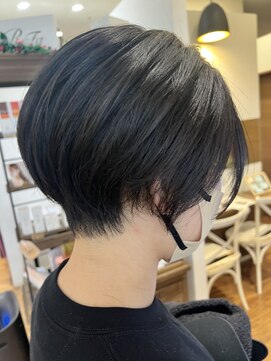 ビーバイシージャストビューティー(B by C just beauty) 丸みショート