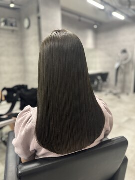 ルイス(L'wis) 艶髪、オリーブグレージュ!