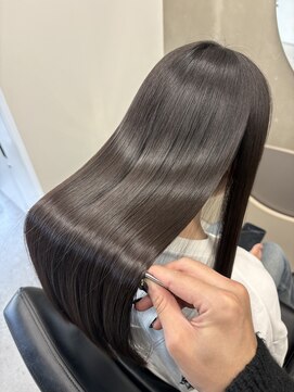 サイン(Sign) 艶髪/縮毛矯正/【木下太一】